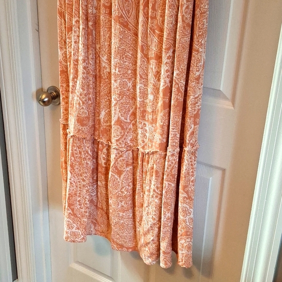 Sleeveless Maxi - Picture 2 of 6